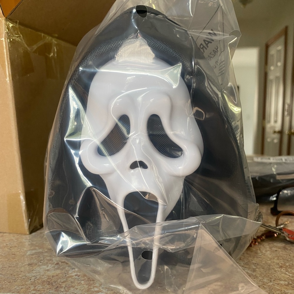 Rare scream Cinemark popcorn bucket